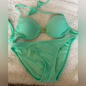 Xhilerarion 2 Piece Foam Green Bikini with Padded Cups